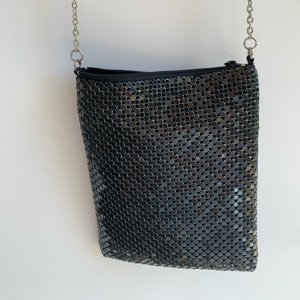 Grey metal chain small chain crossbody